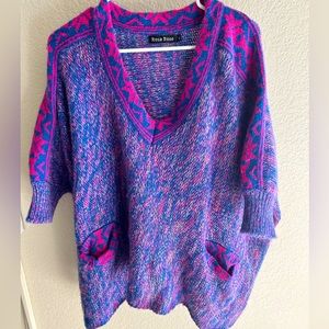Rosa Rose, sweater/poncho. Pink/blue